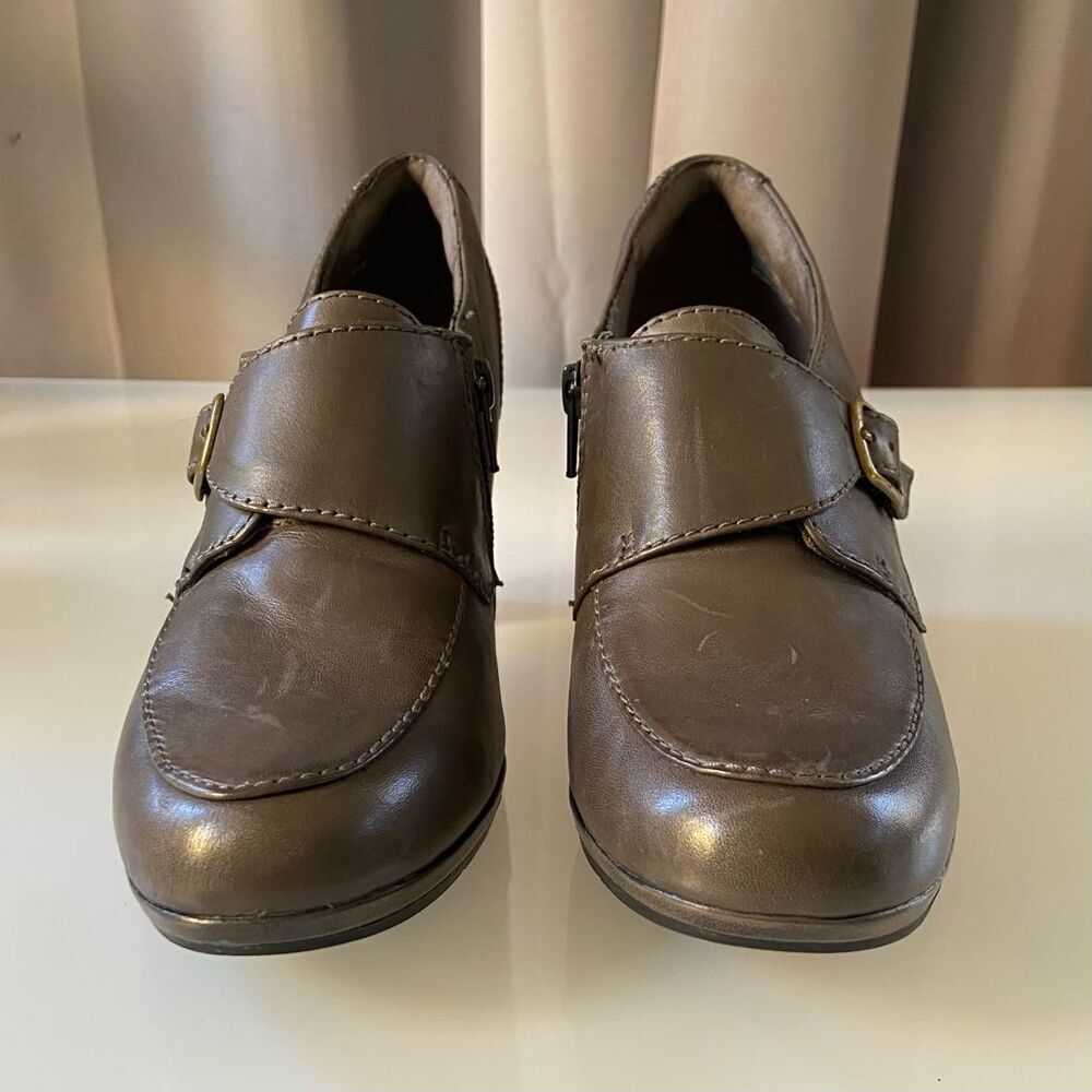 Clarks Collection Gray Taupe Leather Heel Loafers… - image 3